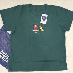 NWT Women’s Life Is Good Santa Jake Rocket & Chimney vintage crusher t shirt SS